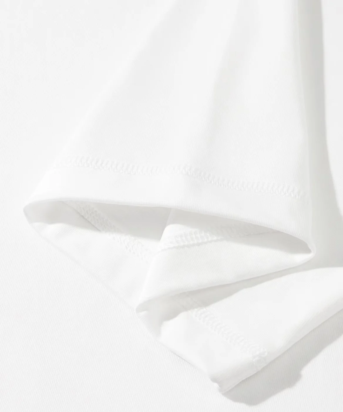 MAD 001 Tシャツ ミニマリストの美学を体現したブラン - Streetwear Brand Aesthetic のレビューと価格